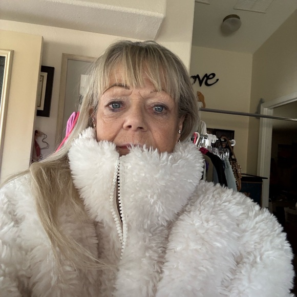 PINK Victoria's Secret Jackets & Blazers - PINK Victoria's Secret Plush Teddy Jacket - Cream